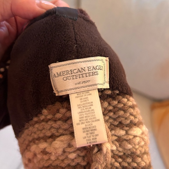 Vintage American Eagle stocking cap with pom-pom and tassels - Picture 3 of 7